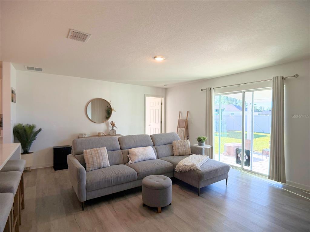 4394 Southwest 170th Street Road Ocala, FL 34473 - Photo 9 of 28 Gallery Image 9