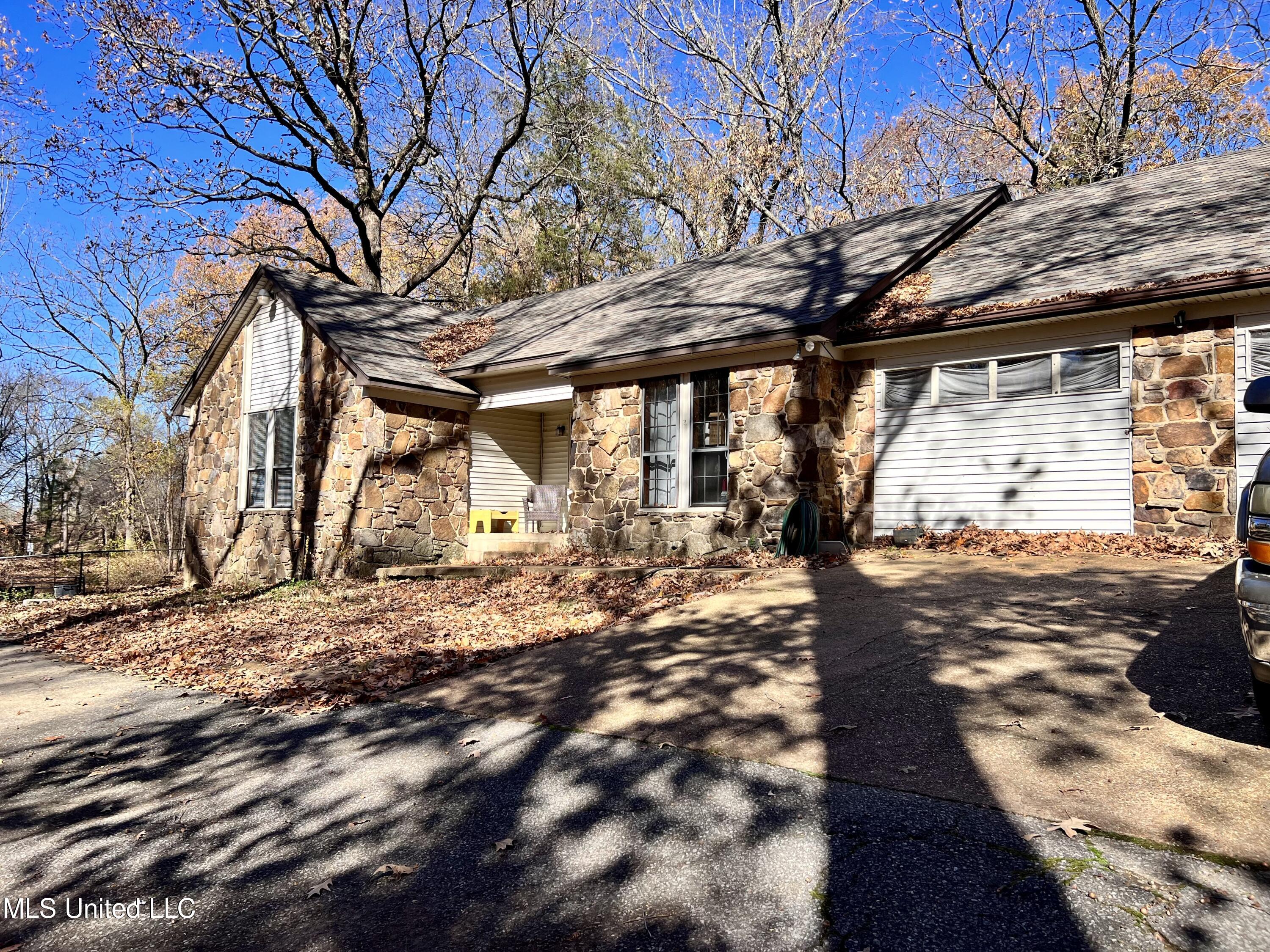 2997 Pine Tree Road Hernando, MS 38632 - Photo 5 of 28 IMG_6357