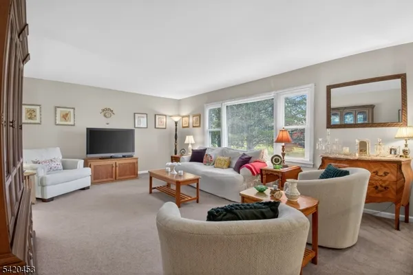 $3,350 | 532 Spring Valley Drive, Bridgewater, NJ 08807