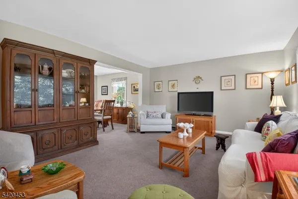 $3,350 | 532 Spring Valley Drive, Bridgewater, NJ 08807