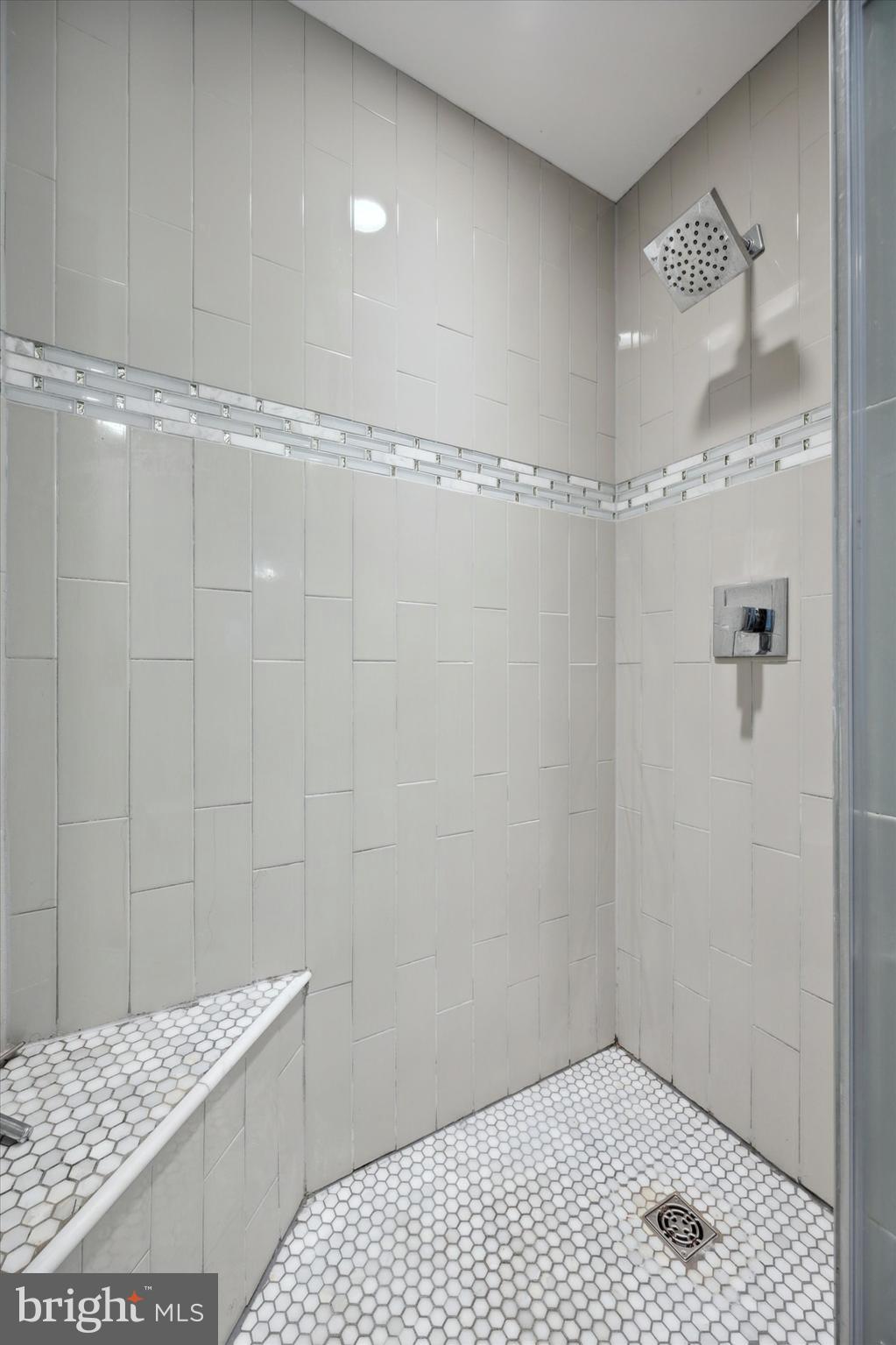 814 Ridge Lane Media, PA 19063 - Photo 22 of 51 stall shower with seat