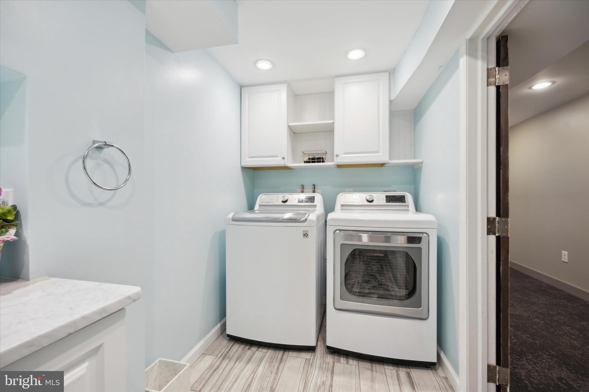 814 Ridge Lane Media, PA 19063 - Photo 40 of 51 Bath/Laundry combo