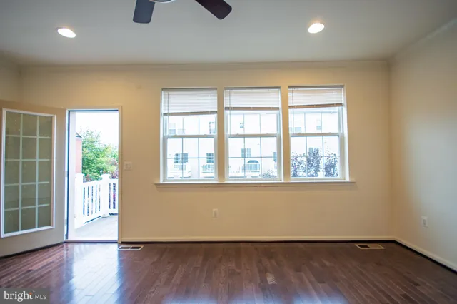 $2,800 | 8024 Cayzer Lane, Gainesville, VA 20155