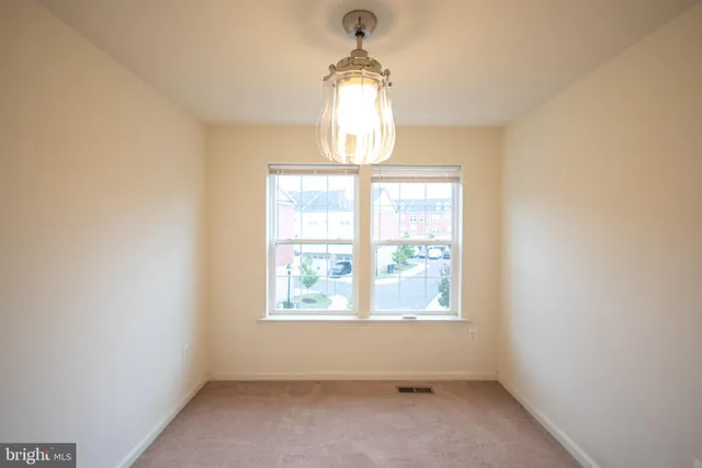 $2,800 | 8024 Cayzer Lane, Gainesville, VA 20155