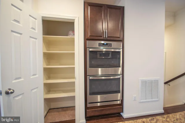 $2,800 | 8024 Cayzer Lane, Gainesville, VA 20155