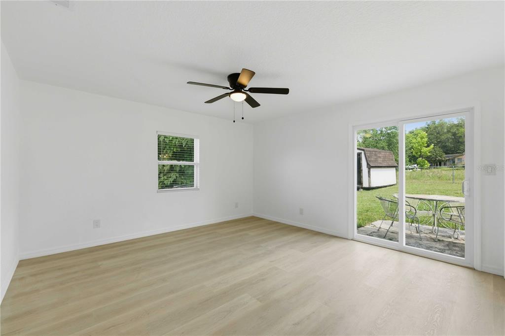 34 Lake Ct Loop Ocala, FL 34472 - Photo 10 of 30