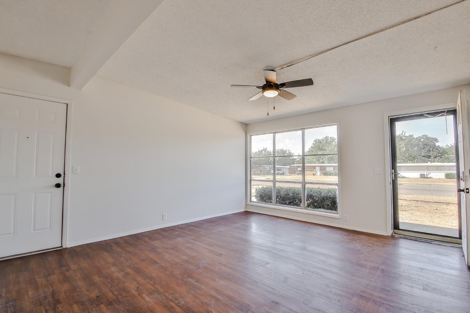 2727 66th Street Lubbock, TX 79413 - Photo 7 of 20 Photo 7