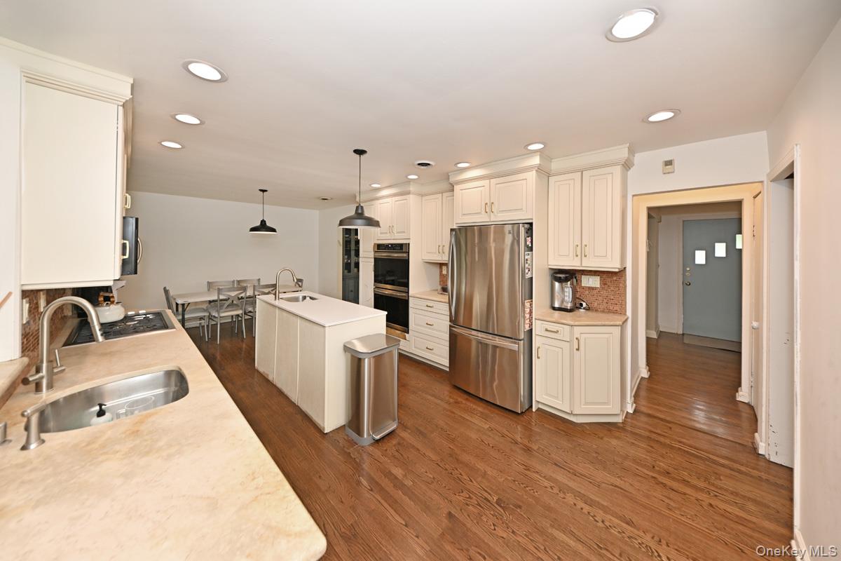 43 Sutin Place Spring Valley, NY 10977 - Photo 8 of 17