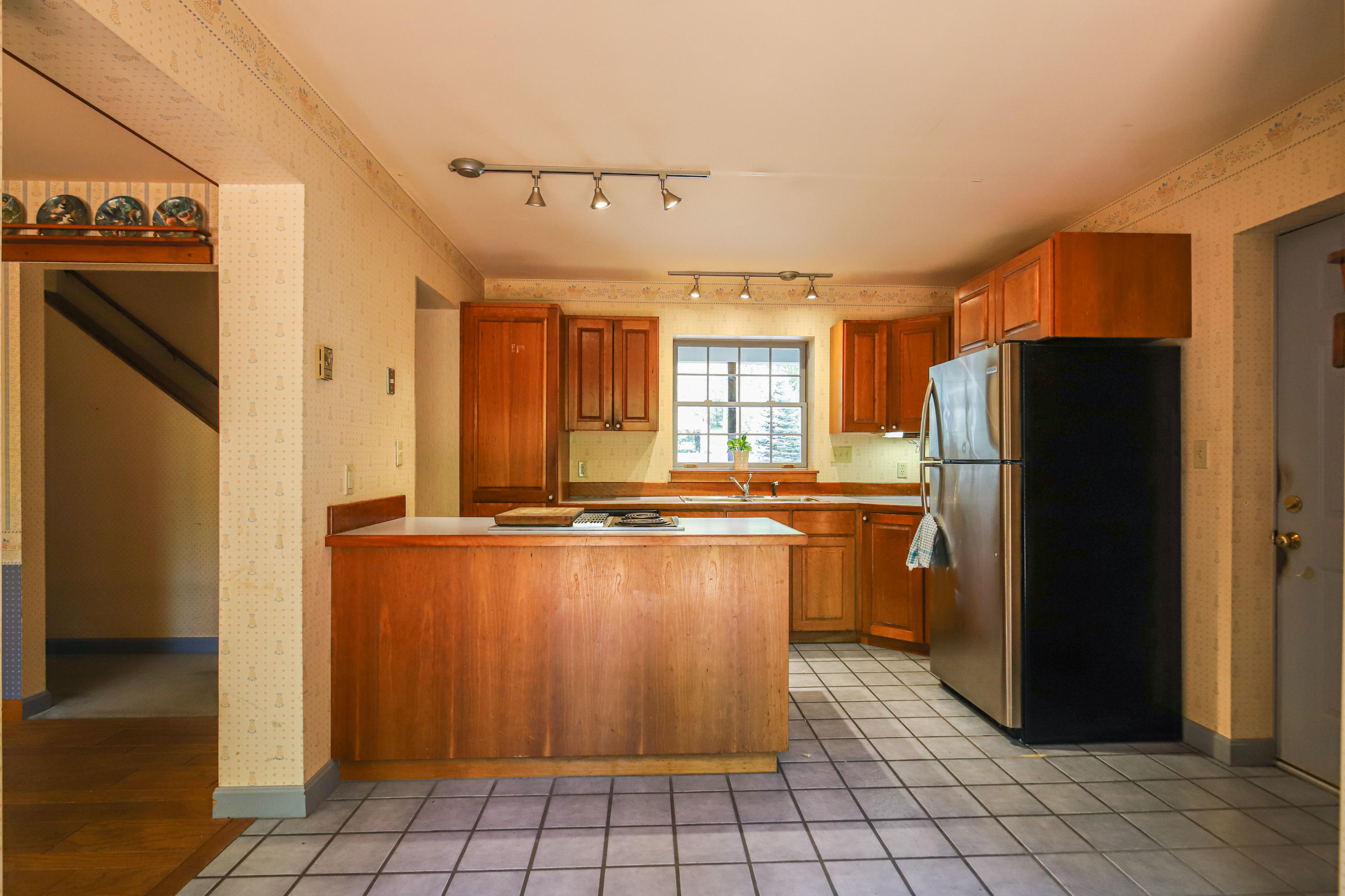 120 Brook Road Falmouth, ME 04105 - Photo 5 of 55 120 Brook Rd Falmouth - 5Kitch