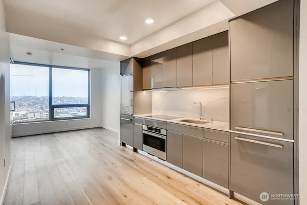 $3,000 | 1808 Minor Avenue, Unit 3107, Seattle, WA 98101