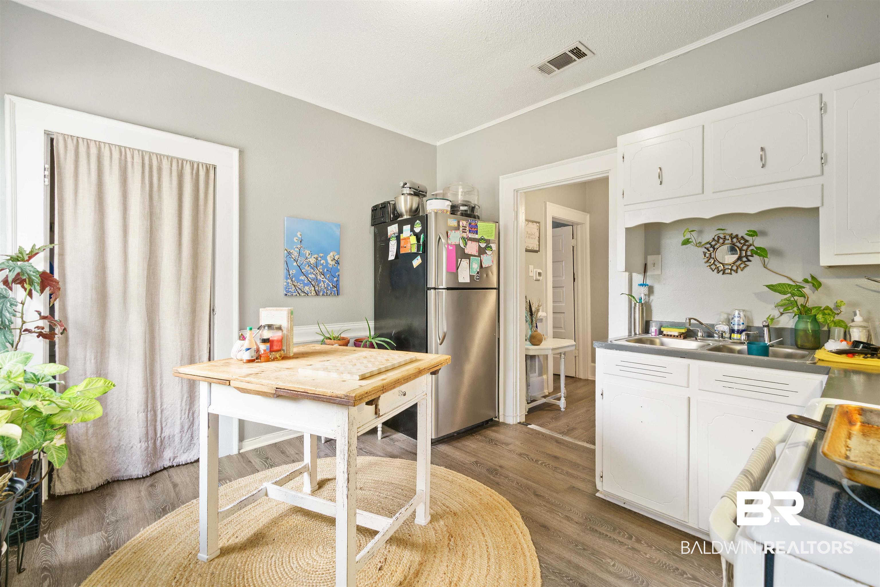 202 1st Street Mobile, AL 36611 - Photo 16 of 25