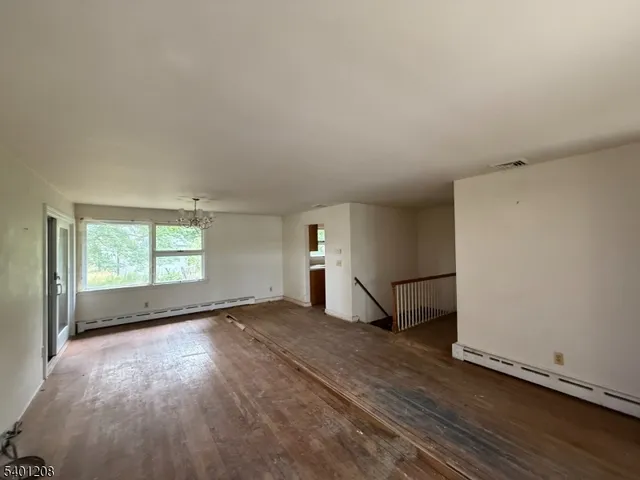 $425,000 | 211 Pickle Road, Califon, NJ 07830