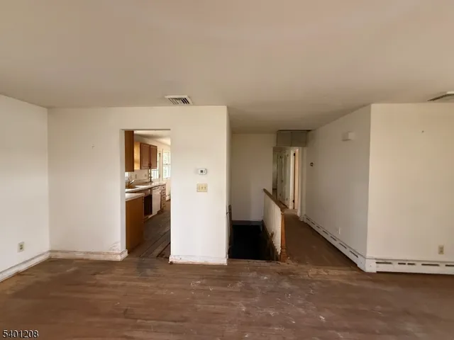 $425,000 | 211 Pickle Road, Califon, NJ 07830