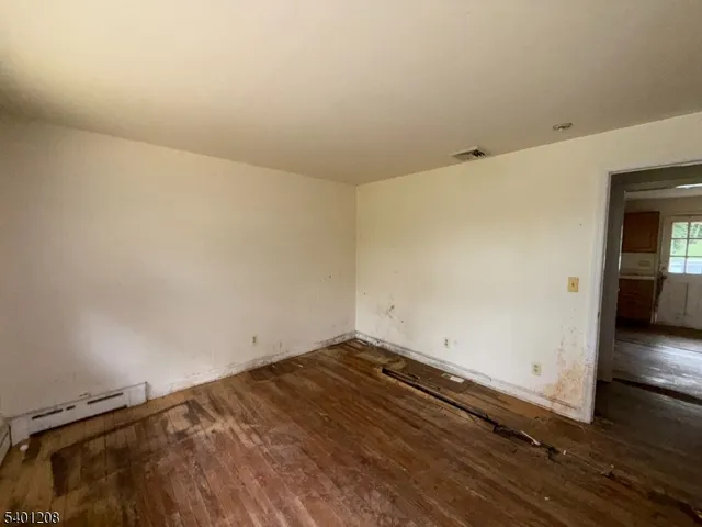 $425,000 | 211 Pickle Road, Califon, NJ 07830