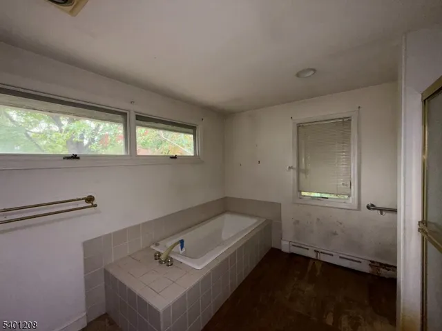 $425,000 | 211 Pickle Road, Califon, NJ 07830