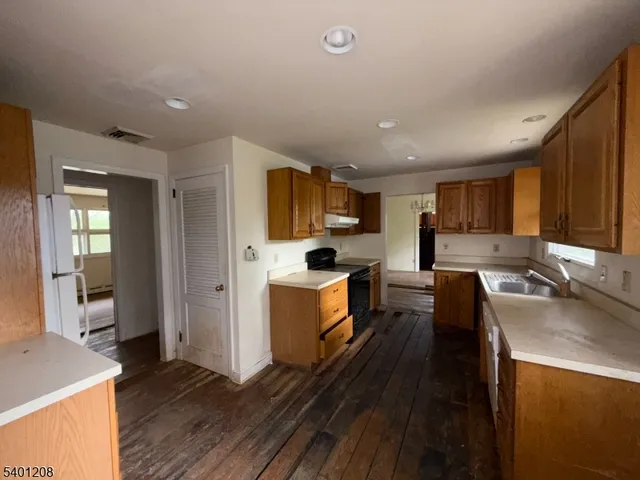 $425,000 | 211 Pickle Road, Califon, NJ 07830