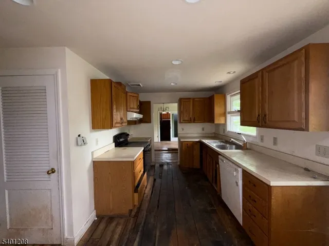 $425,000 | 211 Pickle Road, Califon, NJ 07830