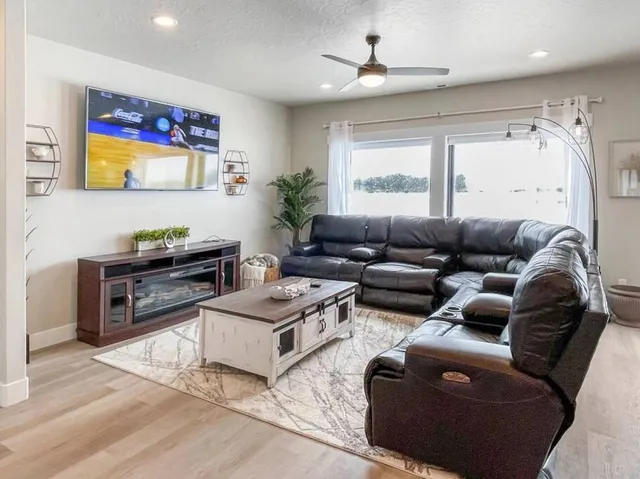 $869,000 | 13124 Hawks Bay Road, Donnelly, ID 83615