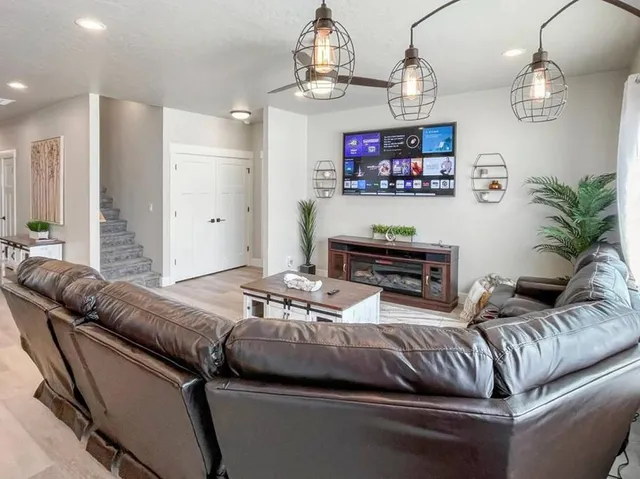 $869,000 | 13124 Hawks Bay Road, Donnelly, ID 83615