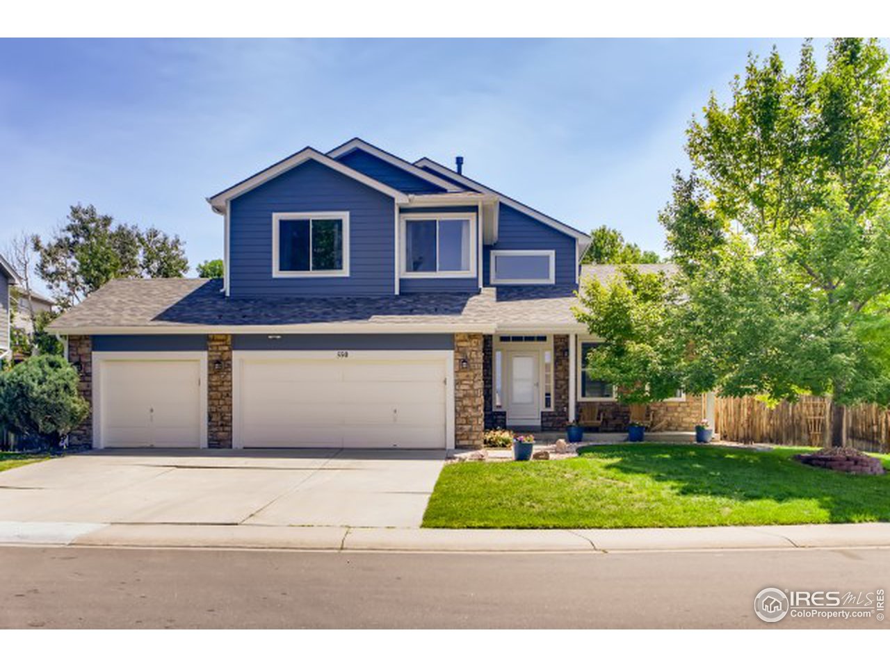 550 Rider Ridge Drive Longmont, CO 80504 - Photo 2 of 38