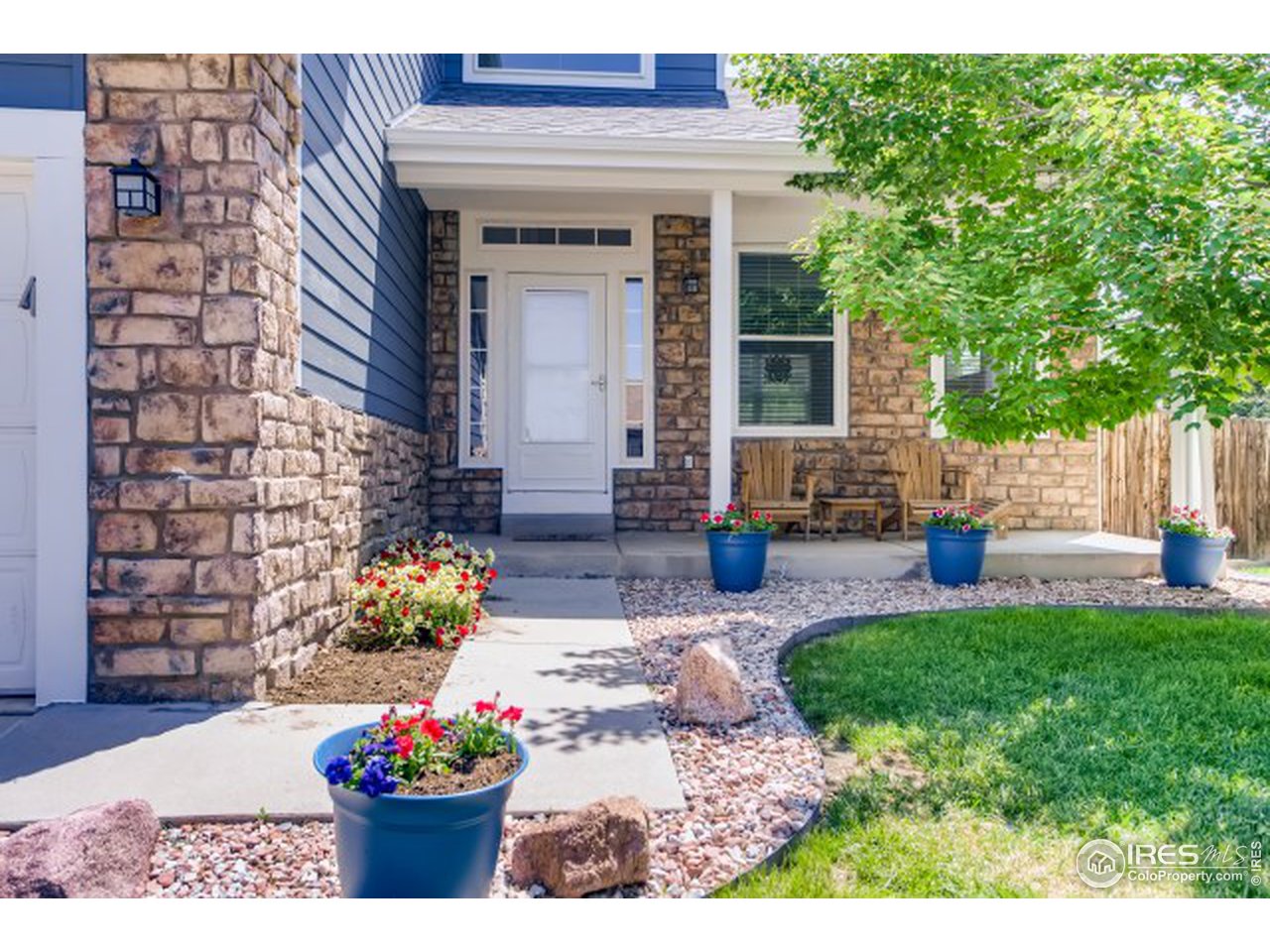 550 Rider Ridge Drive Longmont, CO 80504 - Photo 3 of 38