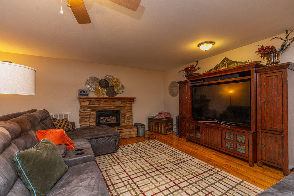 4717 Cummings Road Eureka, CA 95503 - Photo 10 of 93 10