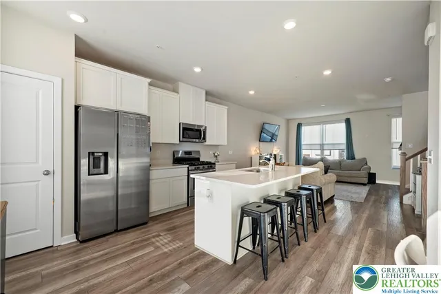 $392,000 | 4910 Brookside Court, Coopersburg, PA 18036