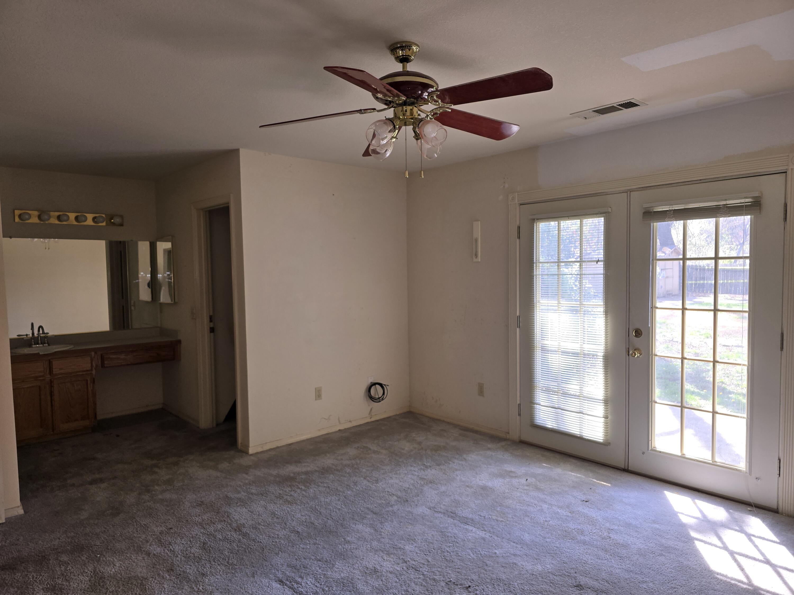 6738 Irving Road Redding, CA 96001 - Photo 17 of 21 20250311_135737