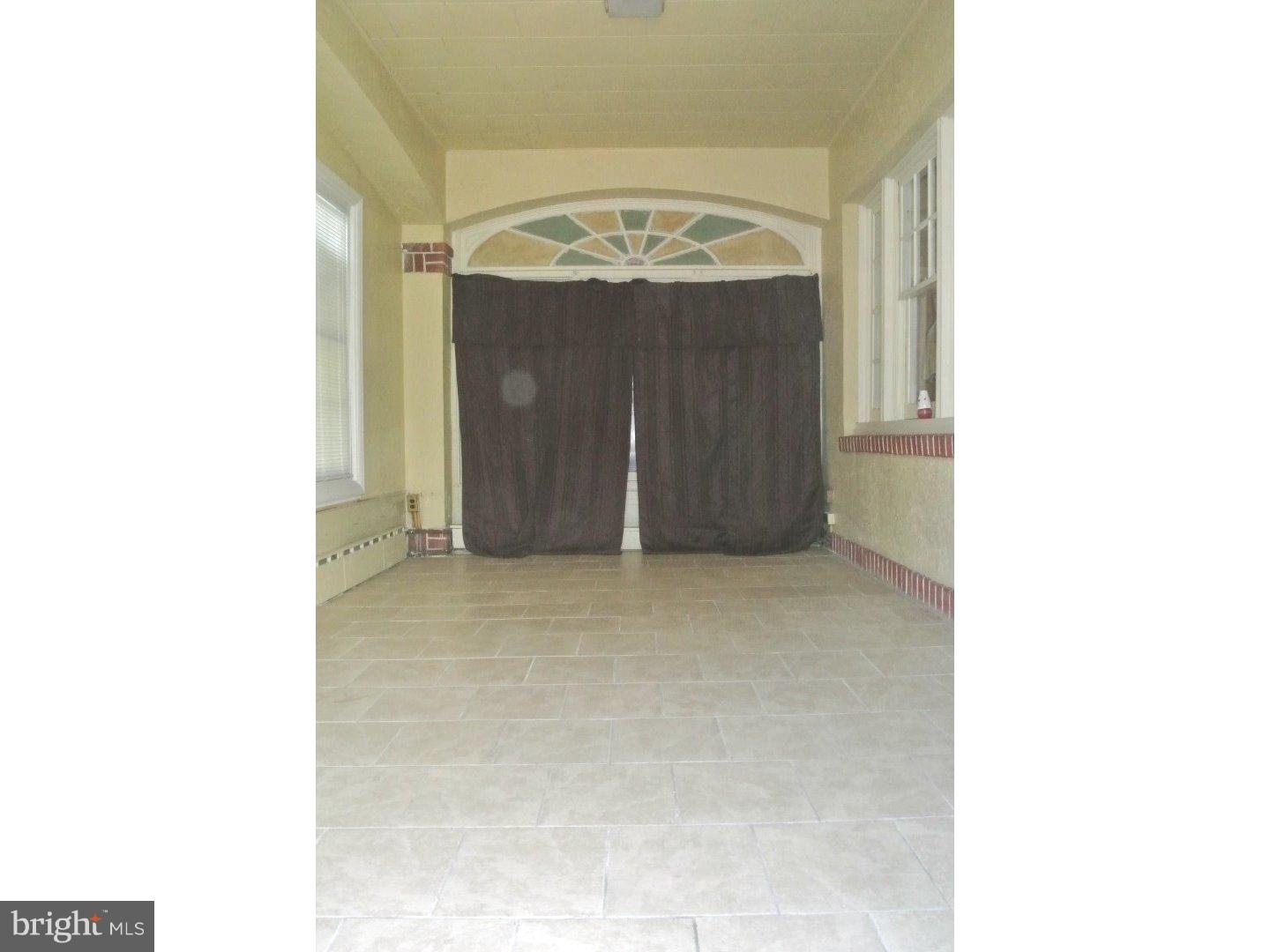 5418 Westford Road Philadelphia, PA 19120 - Photo 2 of 25 Enclosed Porch
