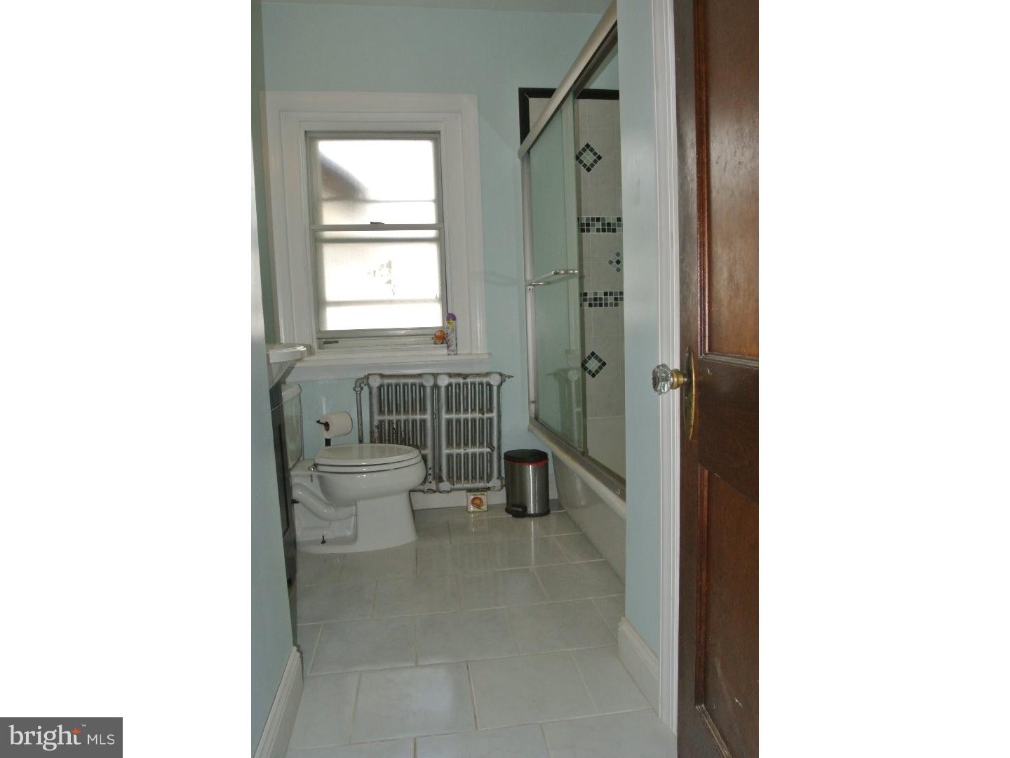 5418 Westford Road Philadelphia, PA 19120 - Photo 15 of 25 Bathroom