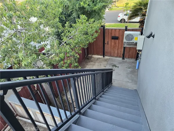$1,900 | 445 East Francis Street, Unit 1/2, Corona, CA 92879