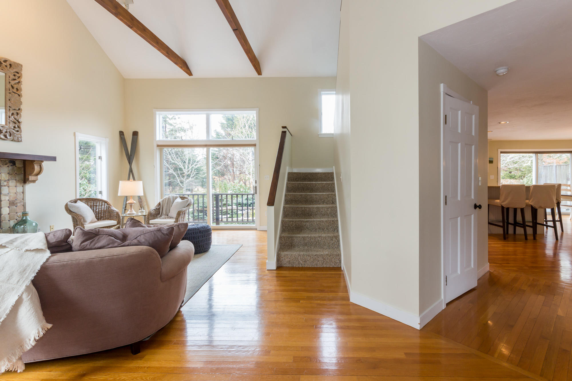32 Bold Meadow Road Edgartown, MA 02539 - Photo 8 of 35 32 Bold Meadow_staged (2 of 52)