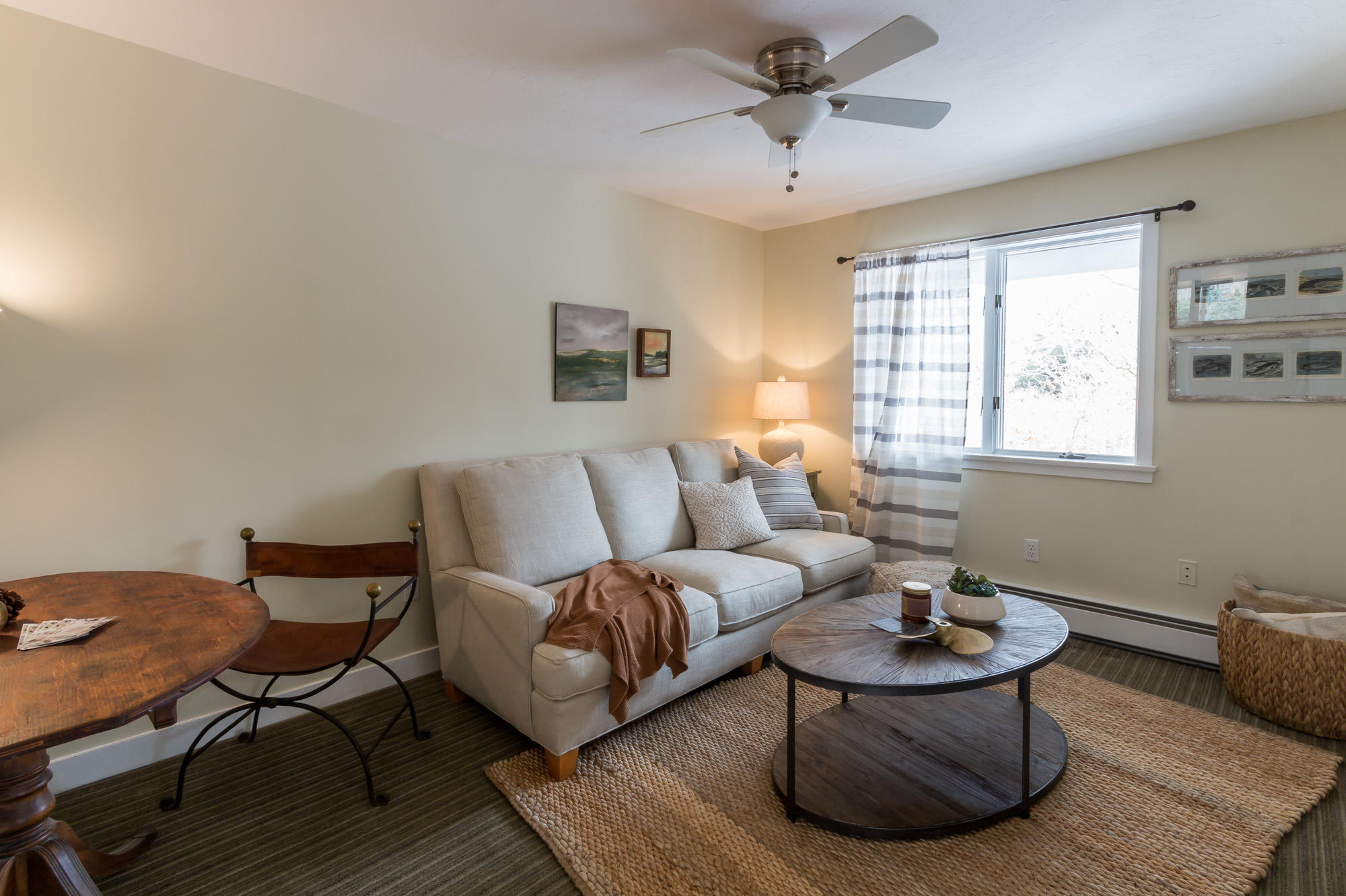 32 Bold Meadow Road Edgartown, MA 02539 - Photo 10 of 35 32 Bold Meadow_staged (11 of 52)