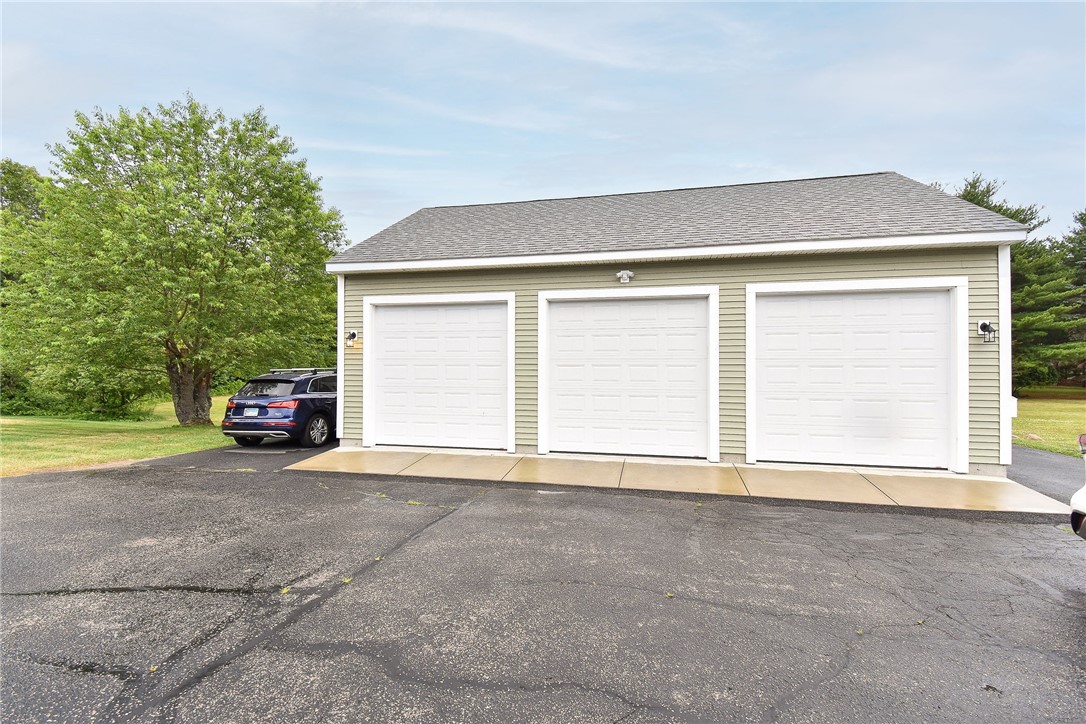 195 Town Farm Road Coventry, RI 02816 - Photo 3 of 47 Oversized 3 car garage