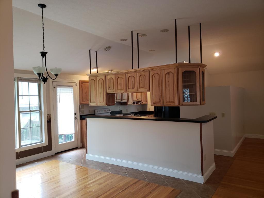 454 Diley Road Pickerington, OH 43147 - Photo 6 of 21 Floating litchen cabinets