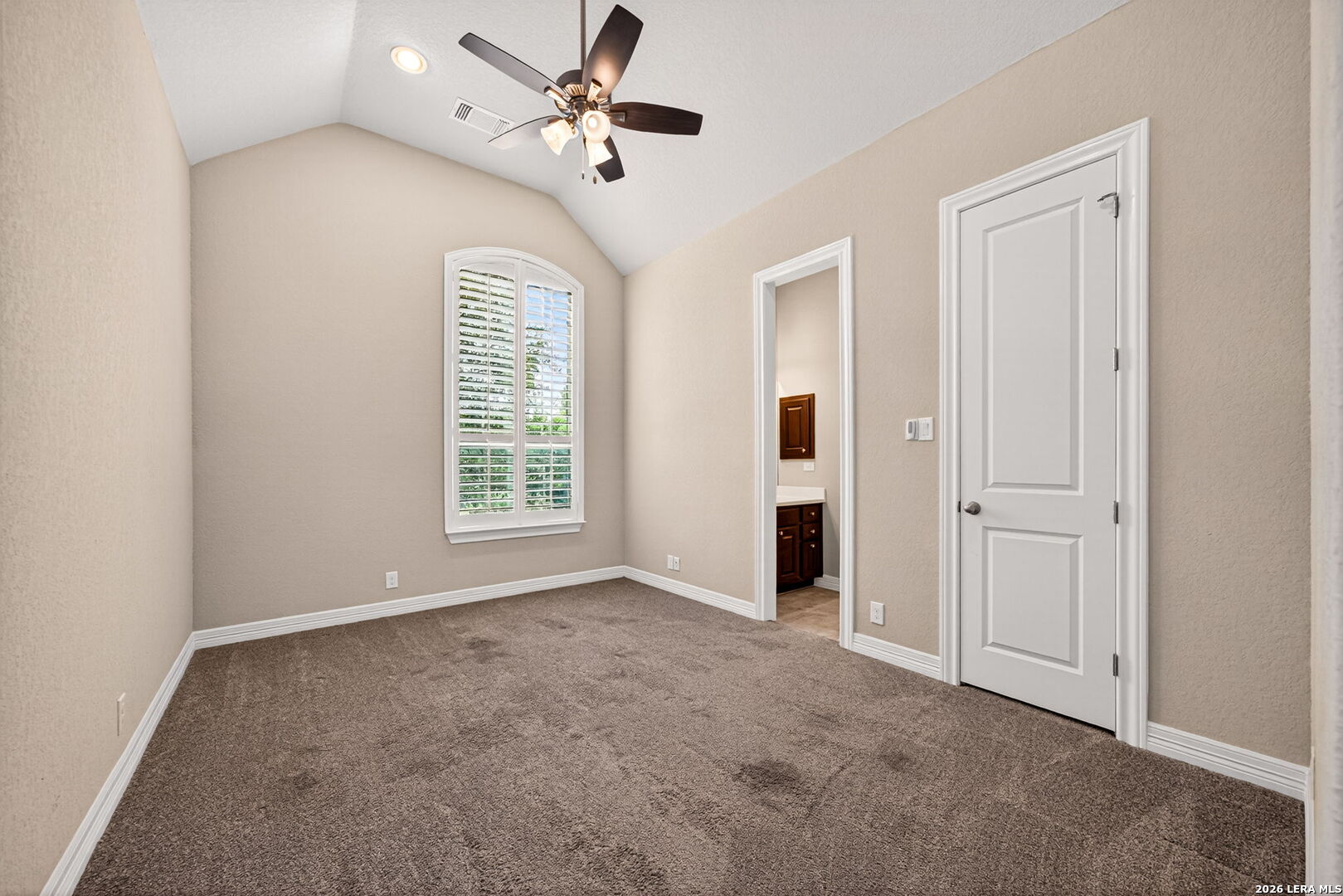 13207 Trotting Path Helotes, TX 78023 - Photo 20 of 39