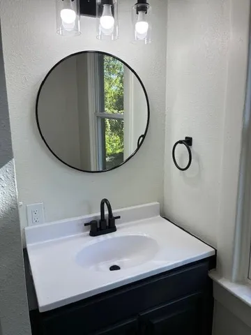 $277,500 | 4410 Forest Avenue, Kansas City, MO 64110