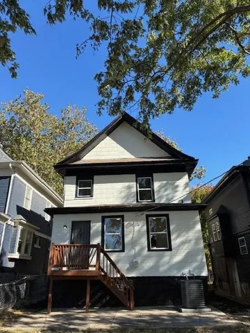$277,500 | 4410 Forest Avenue, Kansas City, MO 64110