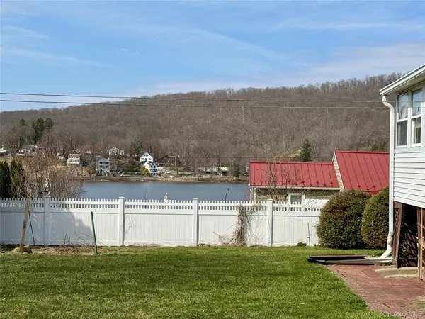 $450,000 | 5 Lockwood Road, Carmel, NY 10512