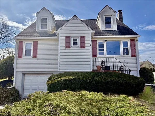 $450,000 | 5 Lockwood Road, Carmel, NY 10512