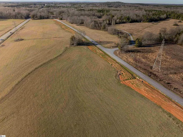 $299,999 | 1700 1/2 Highway 14, Greer, SC 29650