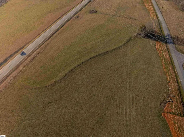 $299,999 | 1700 1/2 Highway 14, Greer, SC 29650