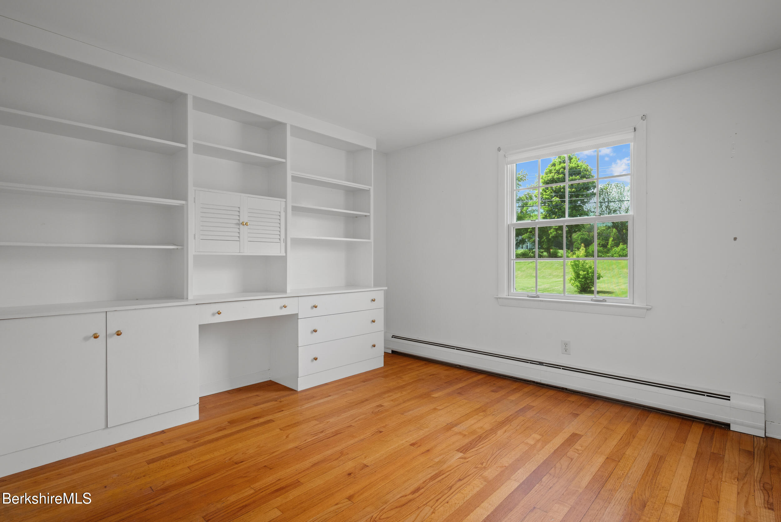 92 Hancock Road Williamstown, MA 01267 - Photo 21 of 35 Bedroom 3