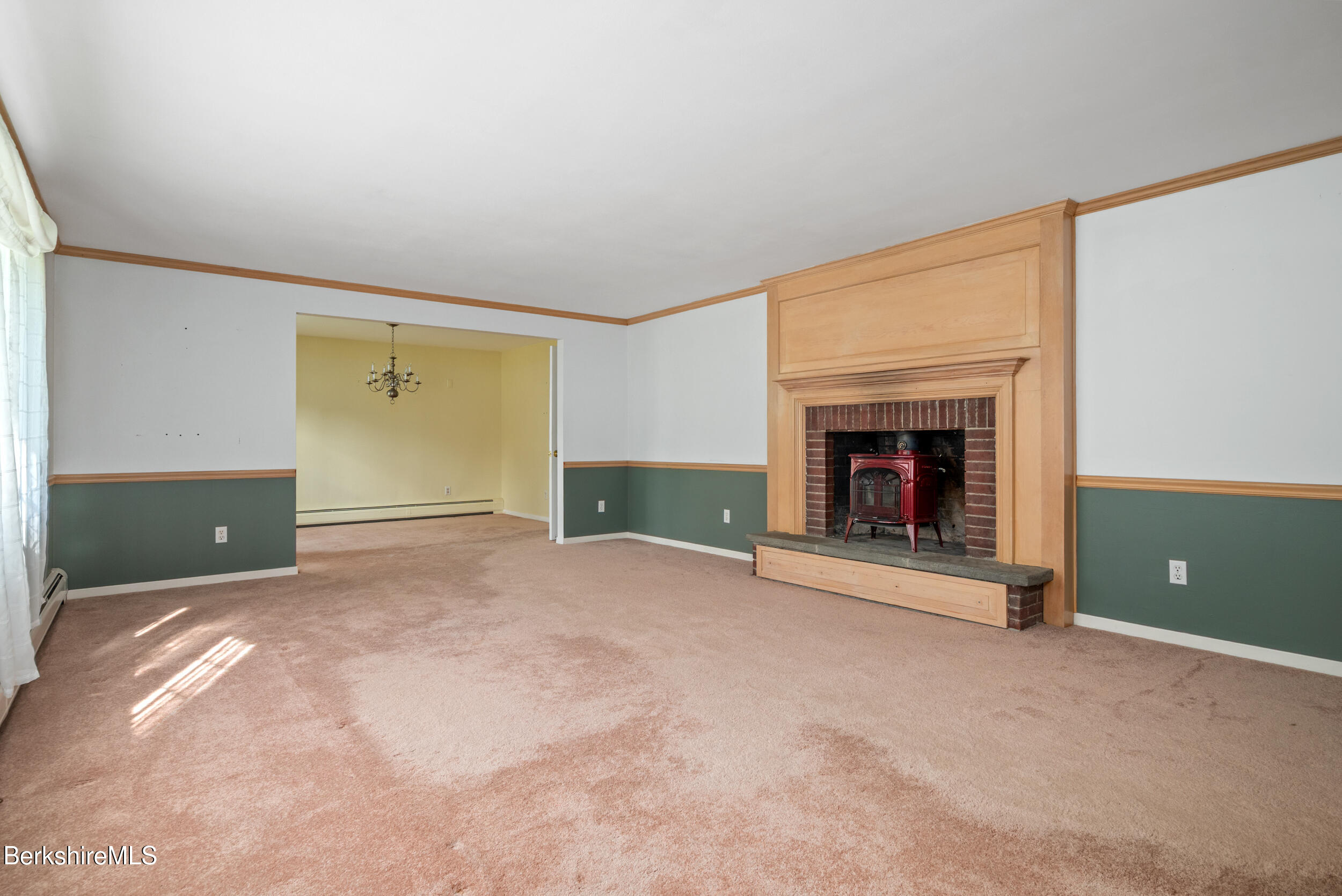 92 Hancock Road Williamstown, MA 01267 - Photo 10 of 35 Living Room