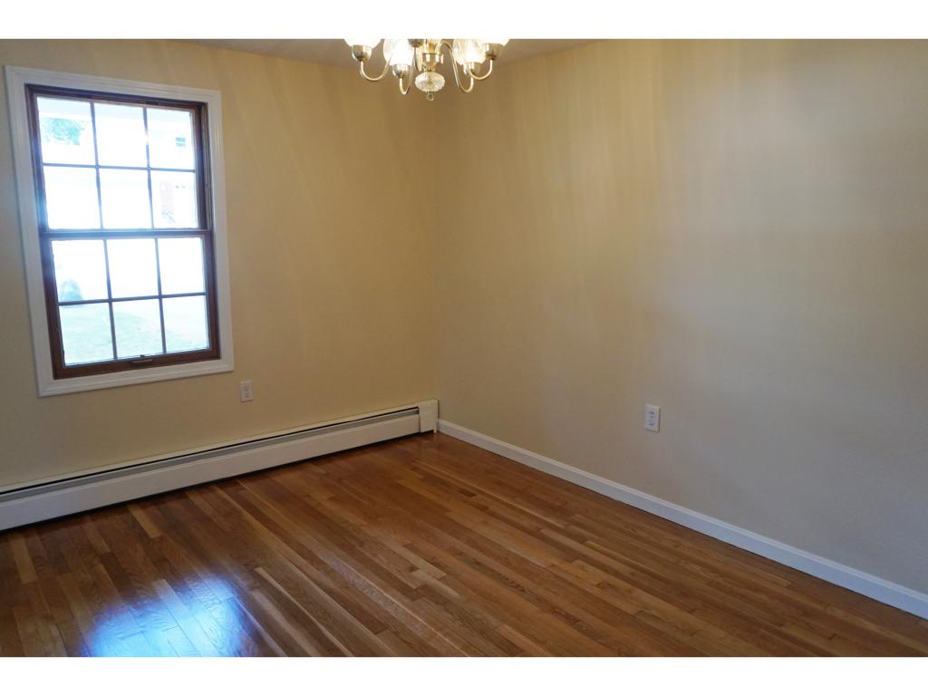 13 Stoney Brook Road Nashua, NH 03063 - Photo 8 of 28 Gallery Image 8