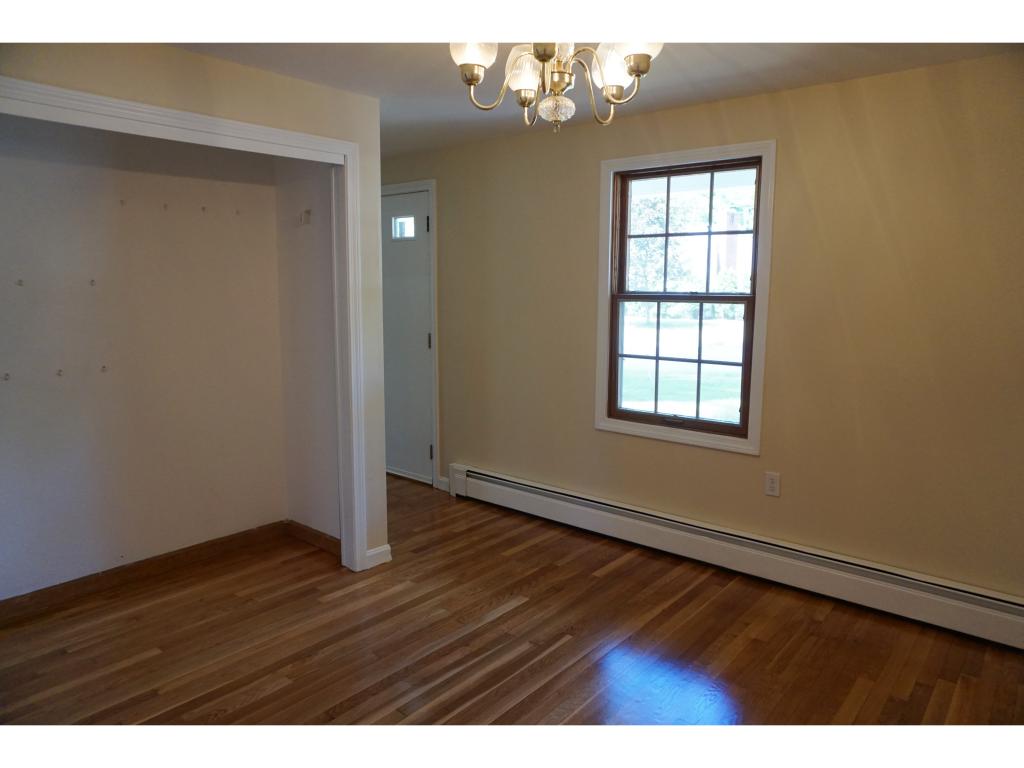 13 Stoney Brook Road Nashua, NH 03063 - Photo 9 of 28 Gallery Image 9