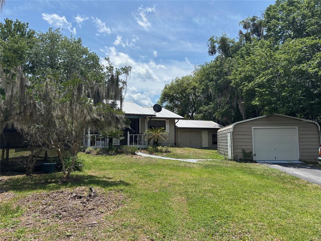 333 Riviera Drive Crescent City, FL 32112 - Photo 2 of 22