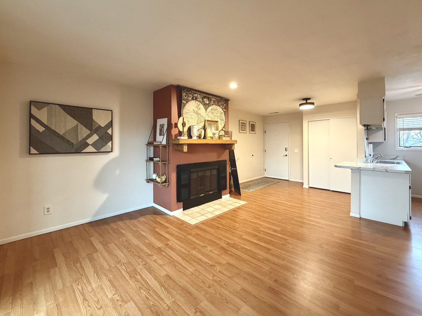 3117 4th Street, Unit 3117 Moline, IL 61265 - Photo 4 of 16