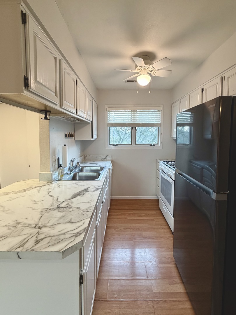 3117 4th Street, Unit 3117 Moline, IL 61265 - Photo 8 of 16