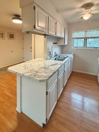 $94,900 | 3117 4th Street, Unit 3117, Moline, IL 61265